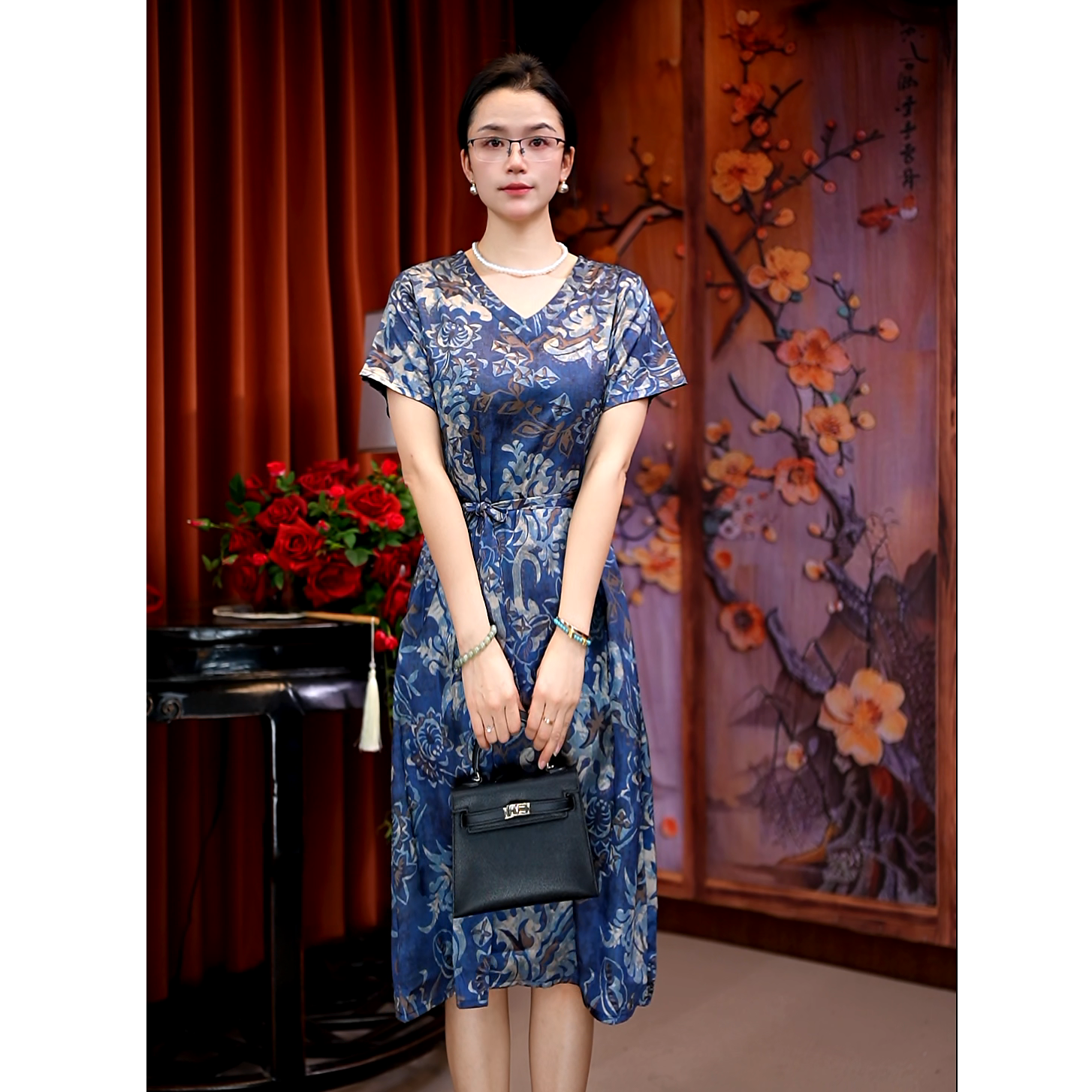 （熙和）街头风夏季V领印花高腰H型连衣裙蓝色碎花显瘦旗袍