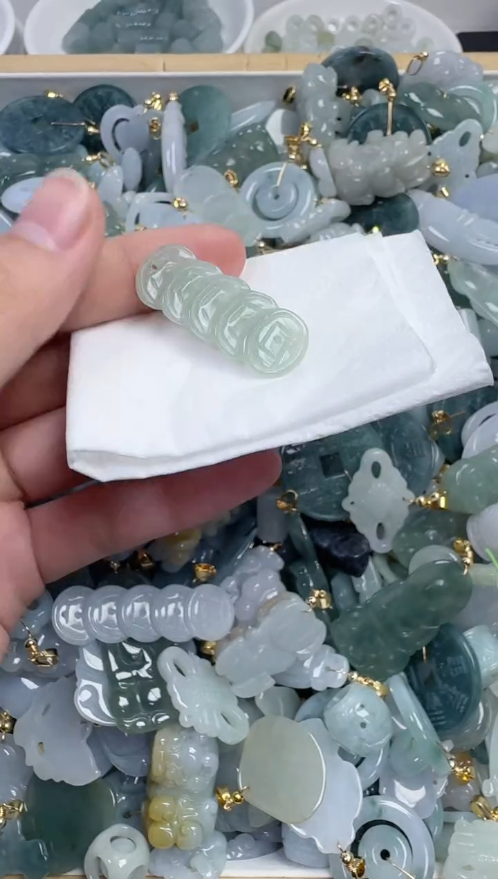 散珠翡翠31号，A货翡翠