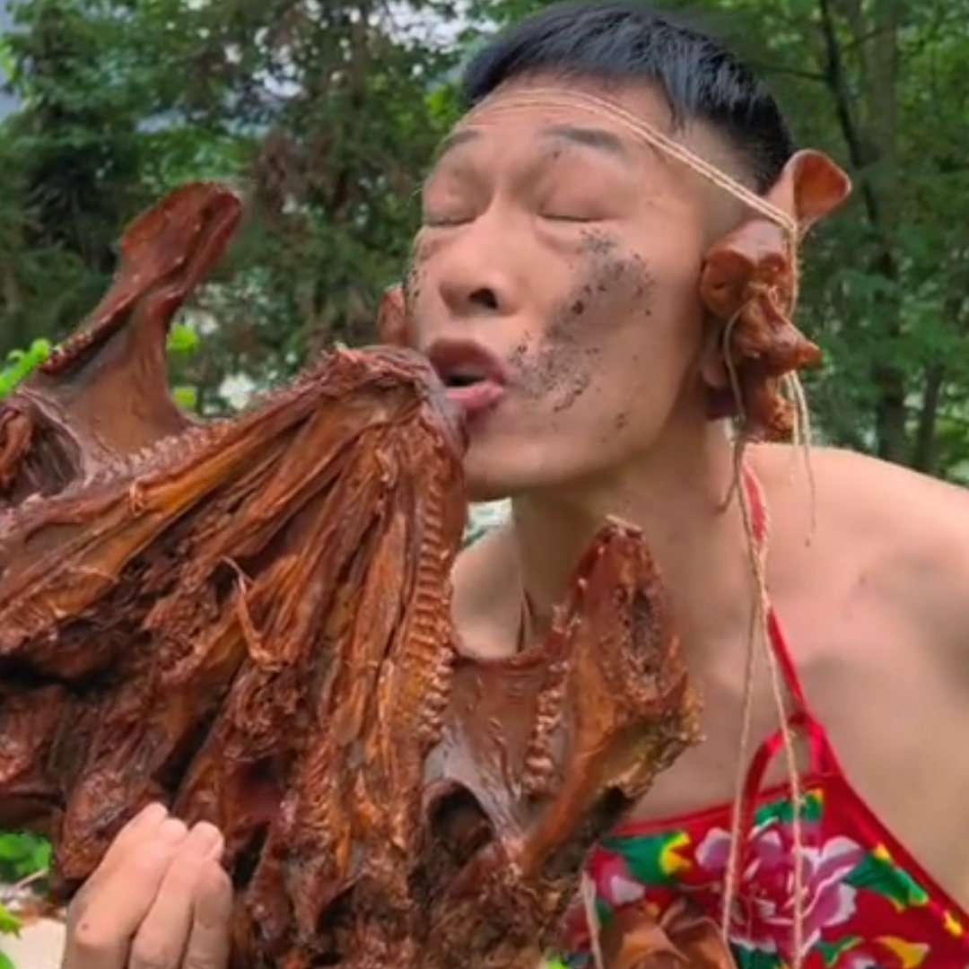 寸忆浓现称现拍，江西修水县散装称重烟熏山茶籽壳腊肉烟熏腊肉