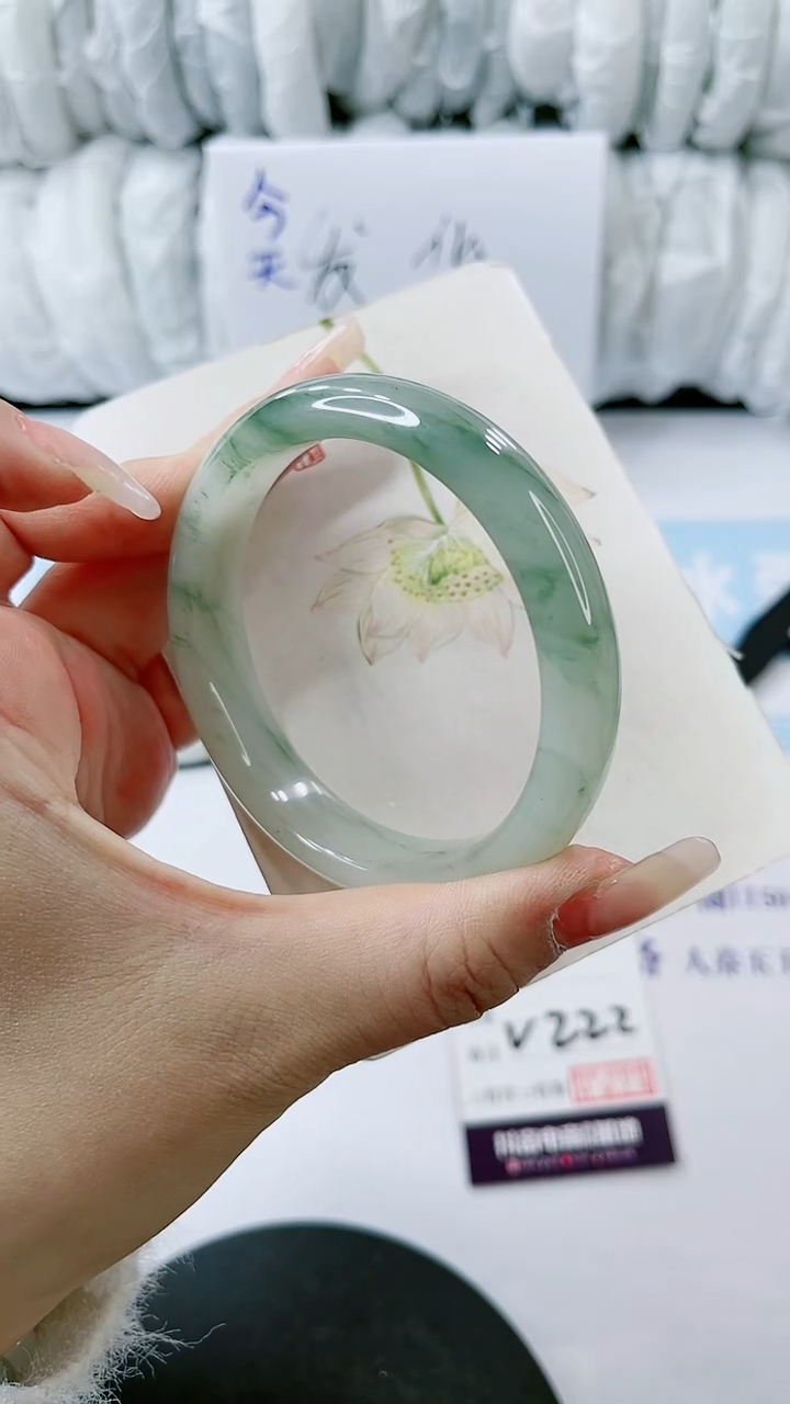 【闪购商品】石英质玉手镯合金多样性发货V222