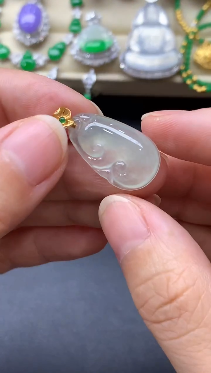 翡翠18K金镶嵌颈饰135-中国好珍宝