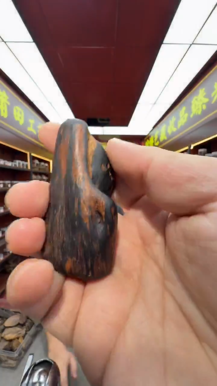 沉香吊坠多样性发一