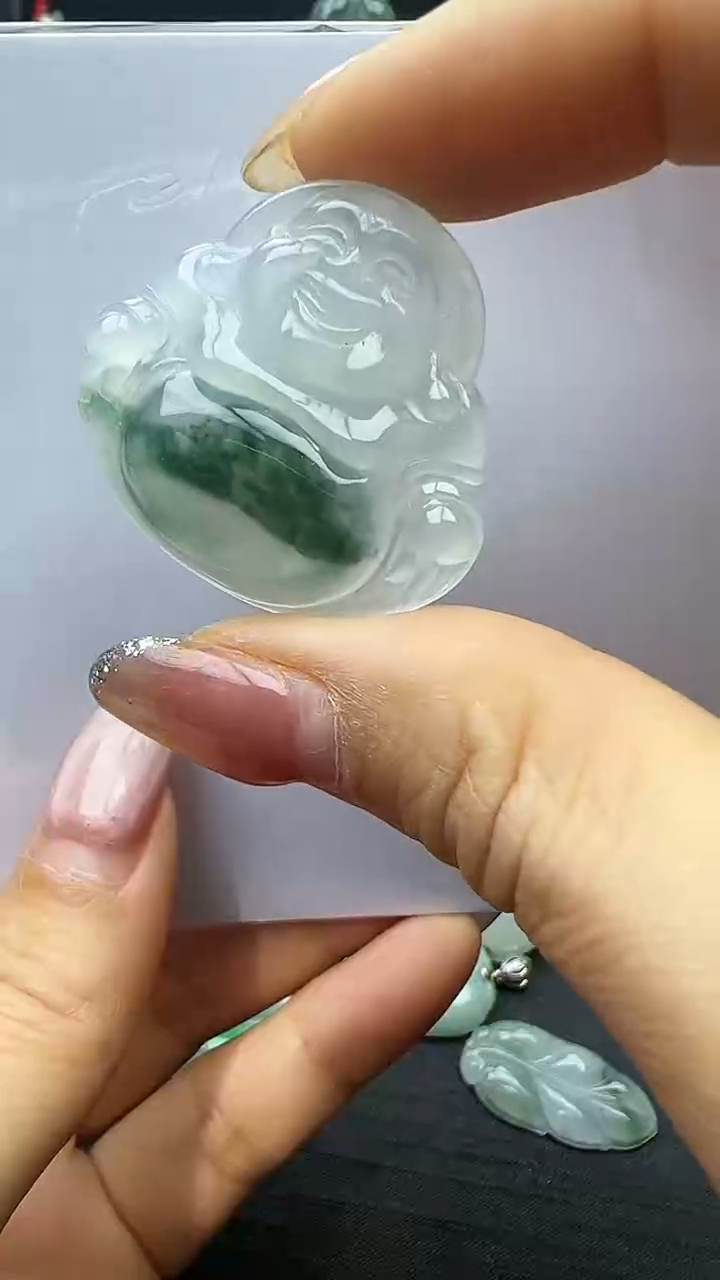 【闪购商品】翡翠颈饰未镶嵌佛公