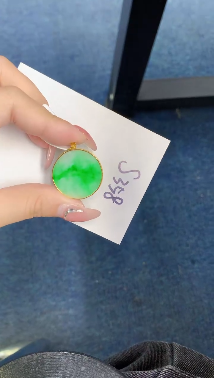 【闪购商品】翡翠颈饰18K金镶嵌000000000