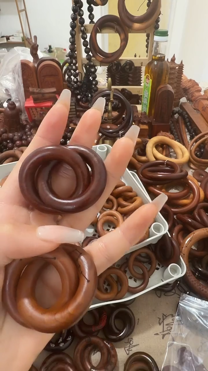 枣木至*乾坤圈一物一拍25