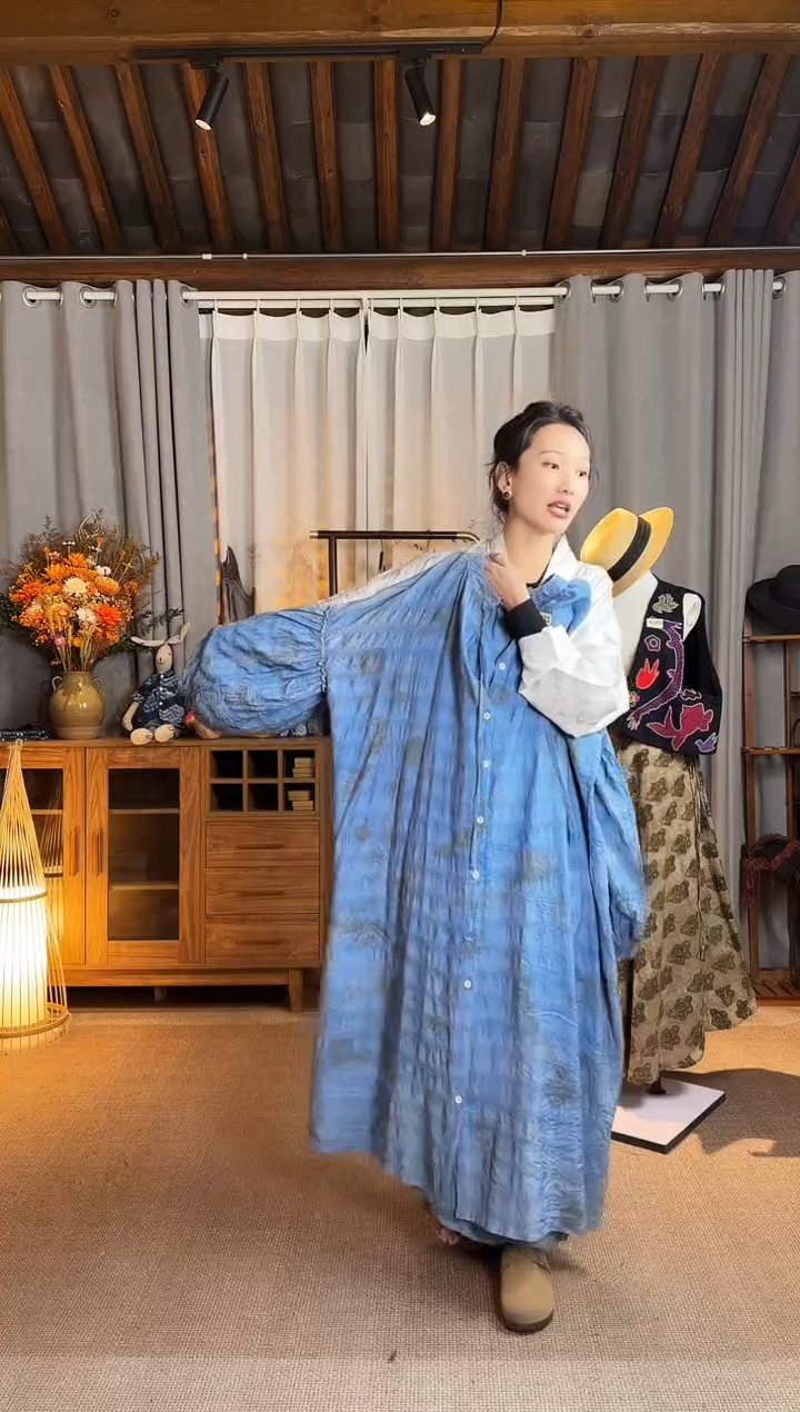 【闪购商品】设计师款蓝连衣裙