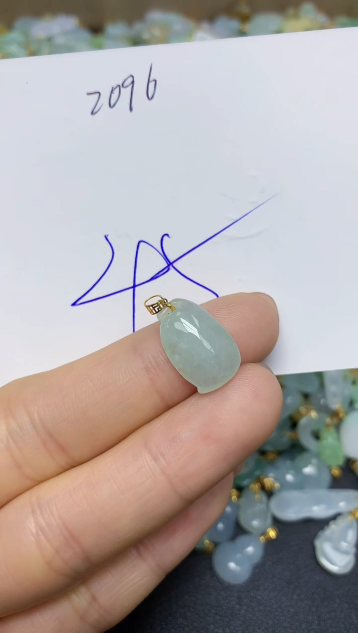 【闪购商品】翡翠挂件18K金镶嵌 天然翡翠A货