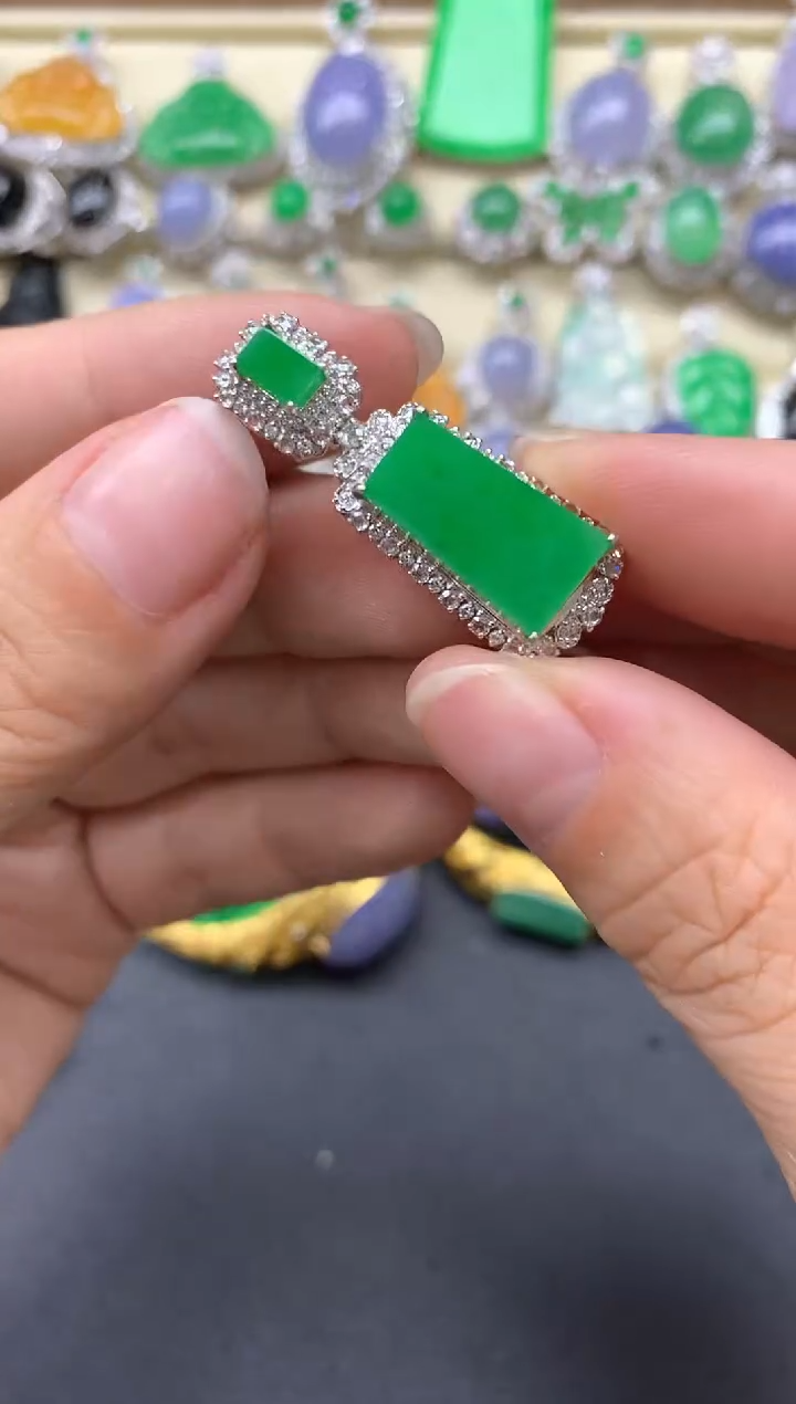 【闪购商品】翡翠颈饰18K金镶嵌652-中国好珍宝