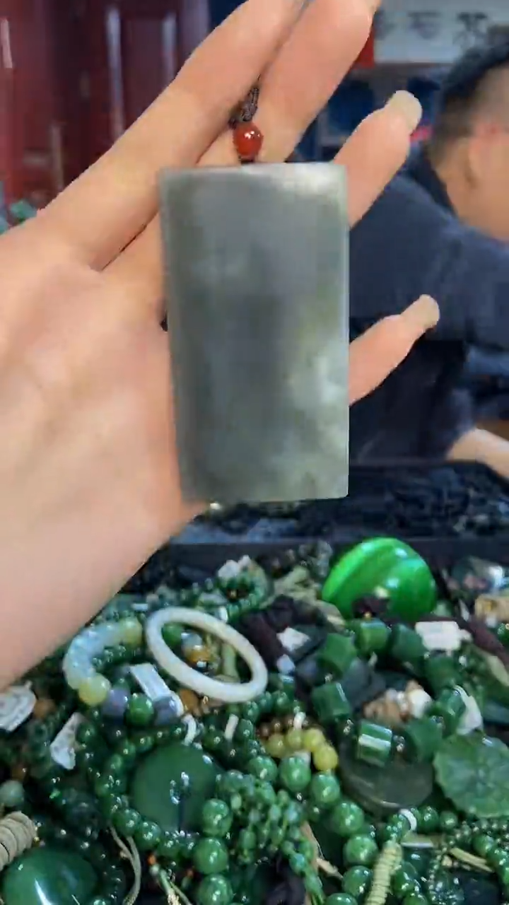 未镶嵌和田玉挂件1