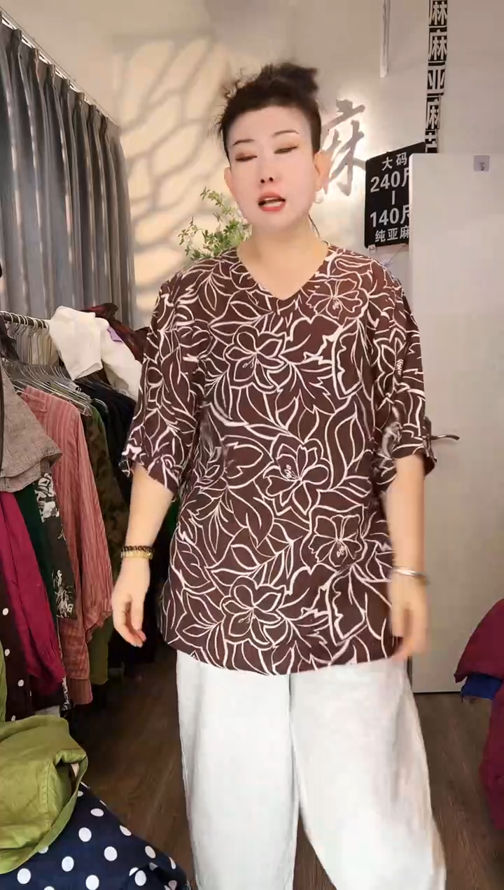 亚麻大码女装系列。