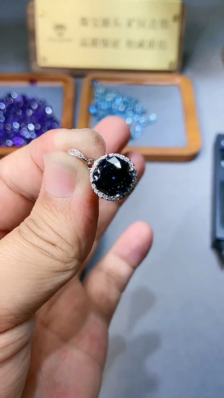 【闪购商品】托帕石颈饰银S925镶嵌354