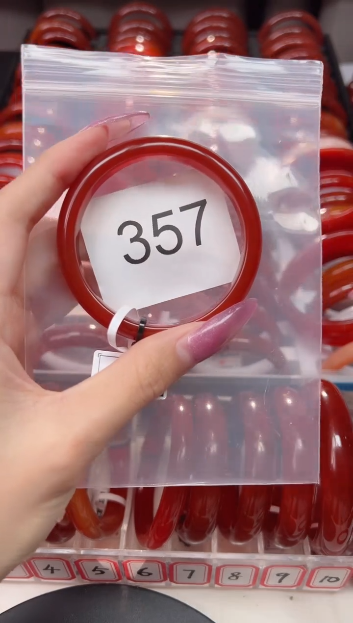 手镯玛瑙/玉髓未镶嵌54圈口*B357