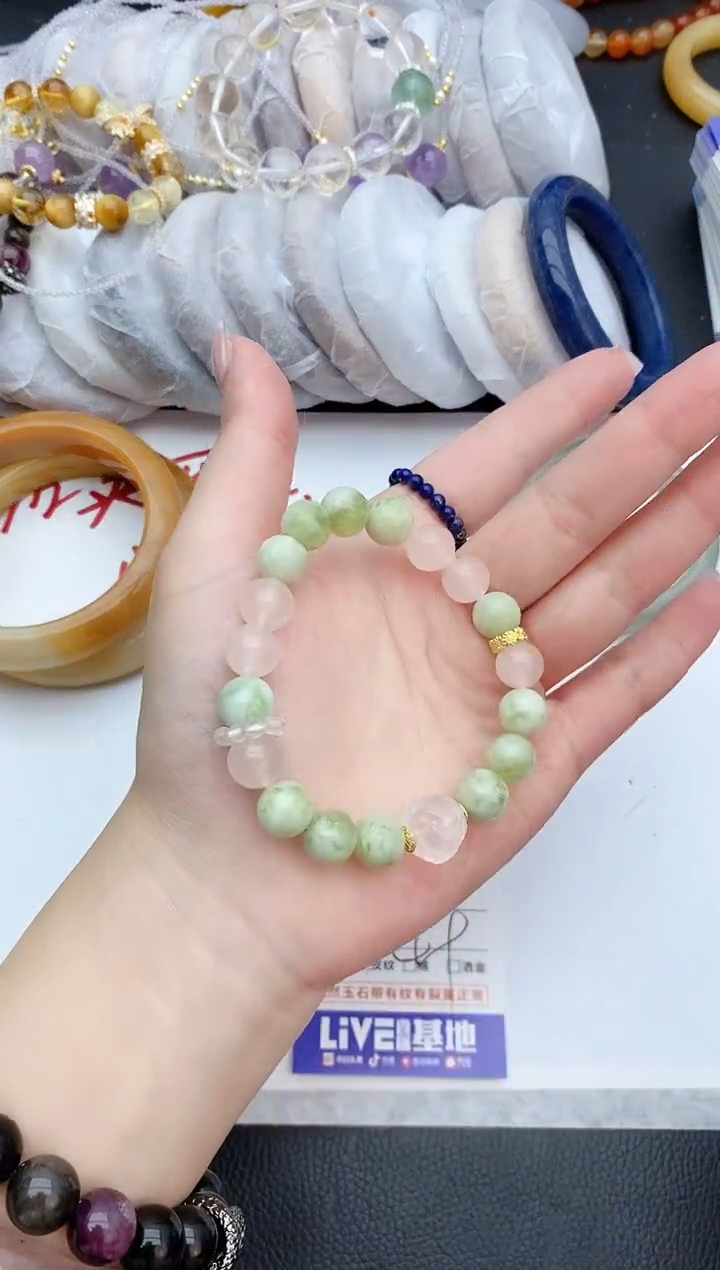 石英质玉未镶嵌手镯141+