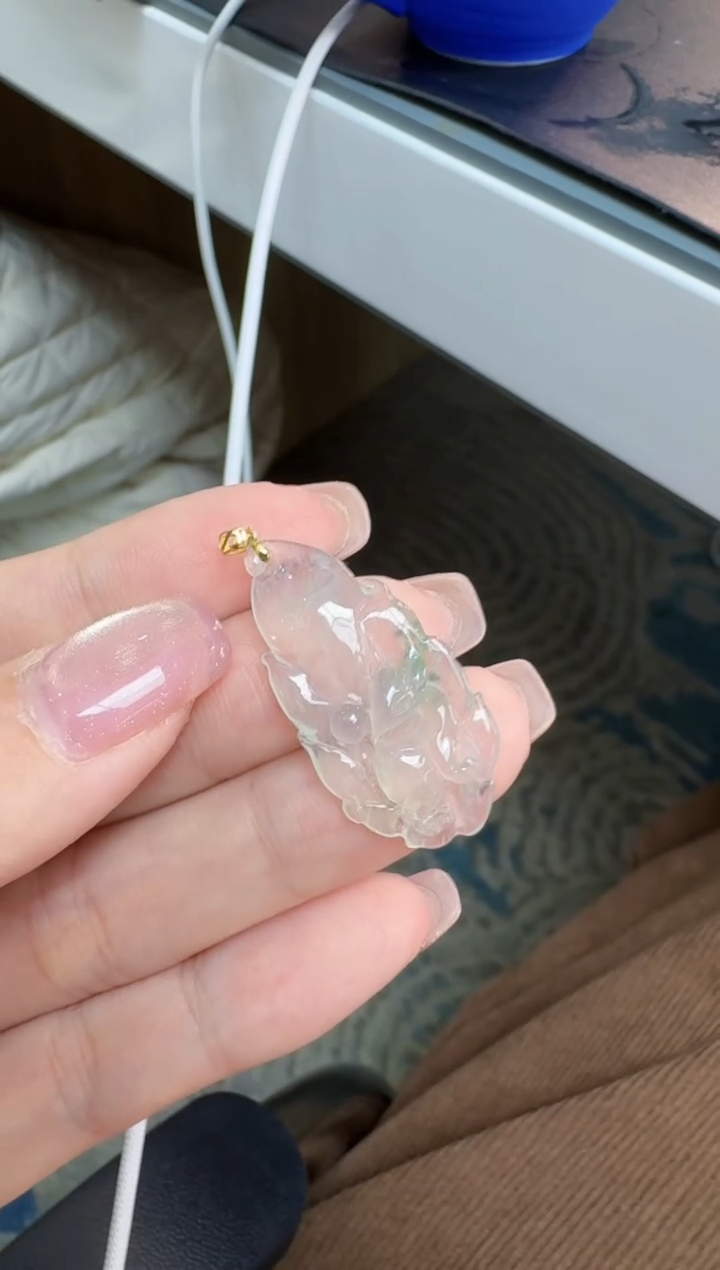 【闪购商品】翡翠颈饰18K金镶嵌缅甸翡翠A货挂件