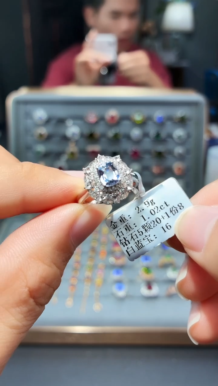 戒指蓝宝石18K金镶嵌1.02.