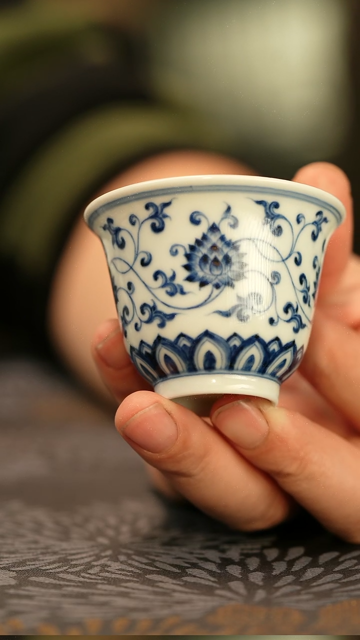 中式第**河垂虹慕古缠枝莲小客杯
