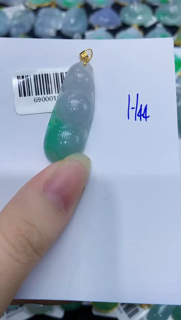 翡翠18K金镶嵌颈饰111111111