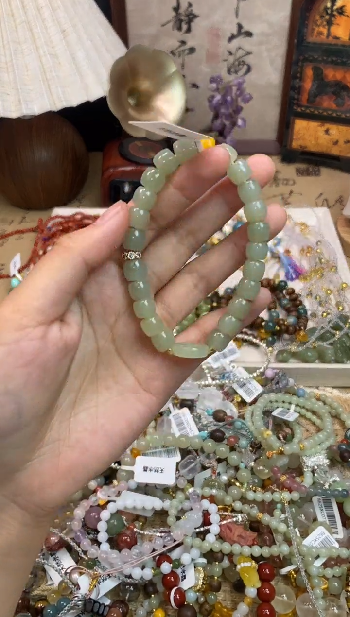 手饰和田玉未镶嵌186