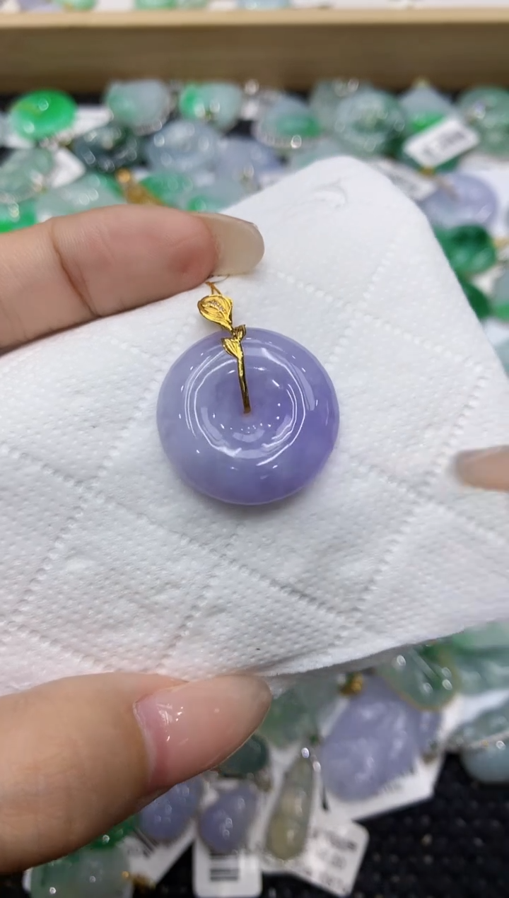 翡翠18K金镶嵌颈饰 111111111111
