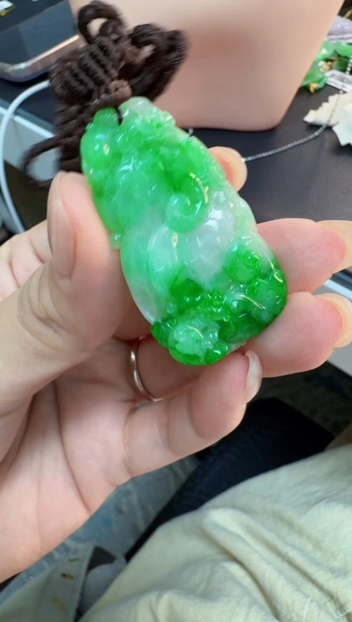 翡翠未镶嵌颈饰缅甸翡翠A货挂件