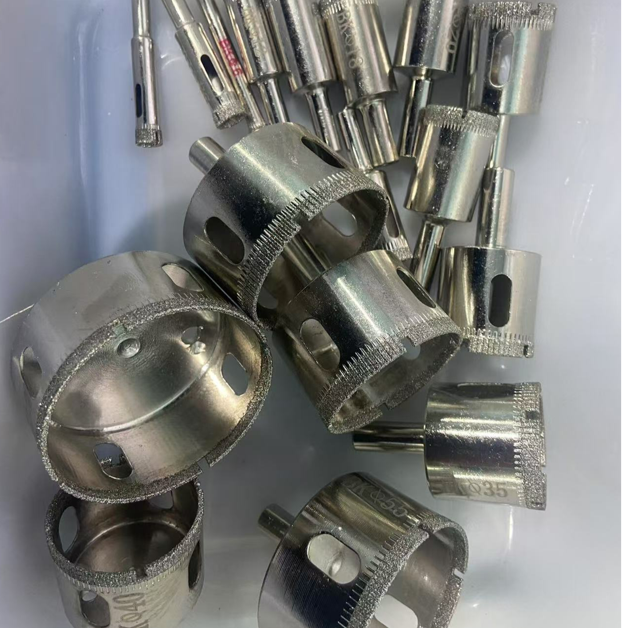 金刚石钻头瓷砖打孔专用钻头瓷砖打孔陶瓷打孔玻璃开孔器款式任选