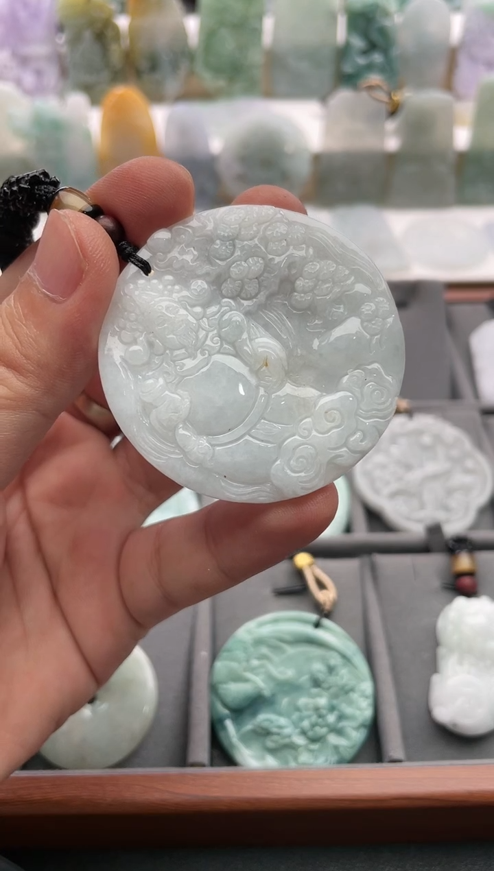 【闪购商品】翡翠颈饰未镶嵌..../2/13/ 134