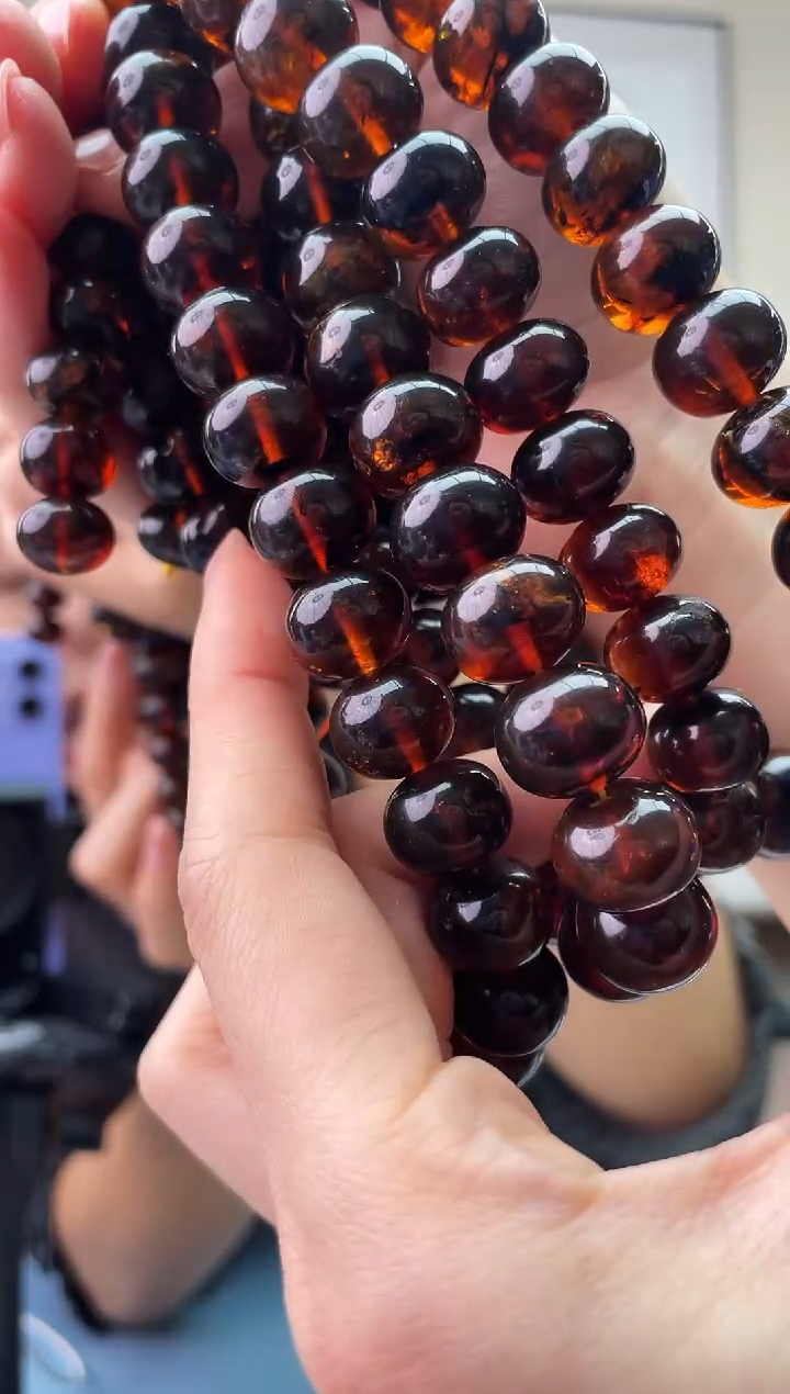 琥珀未镶嵌珠宝奇石T13+血珀假一罚十，多样性发一件