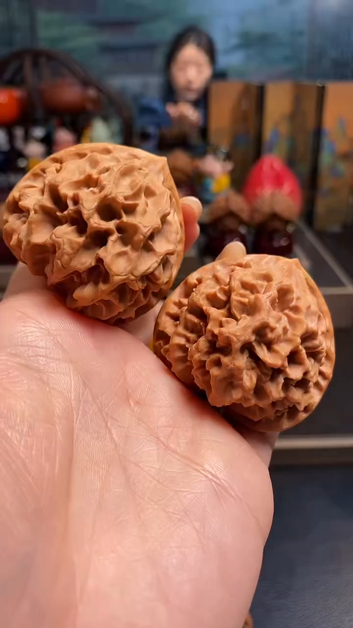 【闪购商品】文玩核桃把件A 701帝王46尺