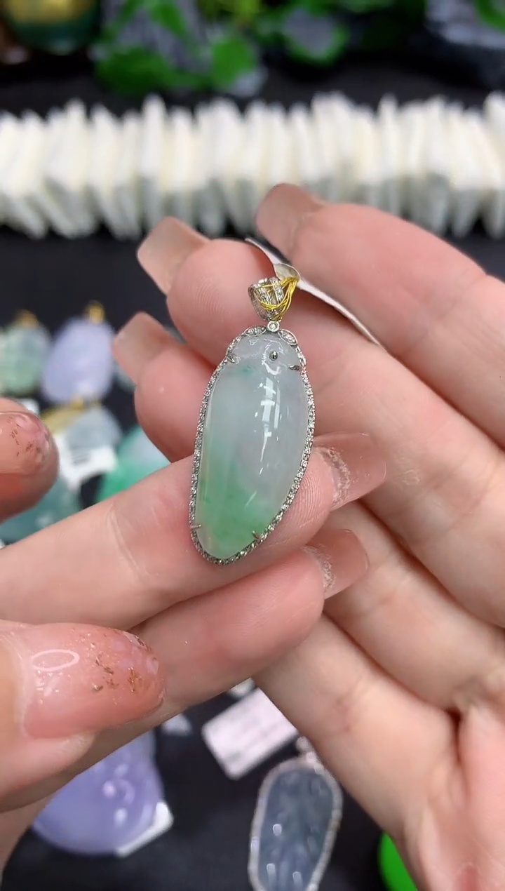 吊坠(不含链)18K金镶嵌翡翠111