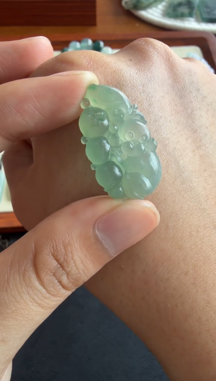 未镶嵌定制翡翠猴子