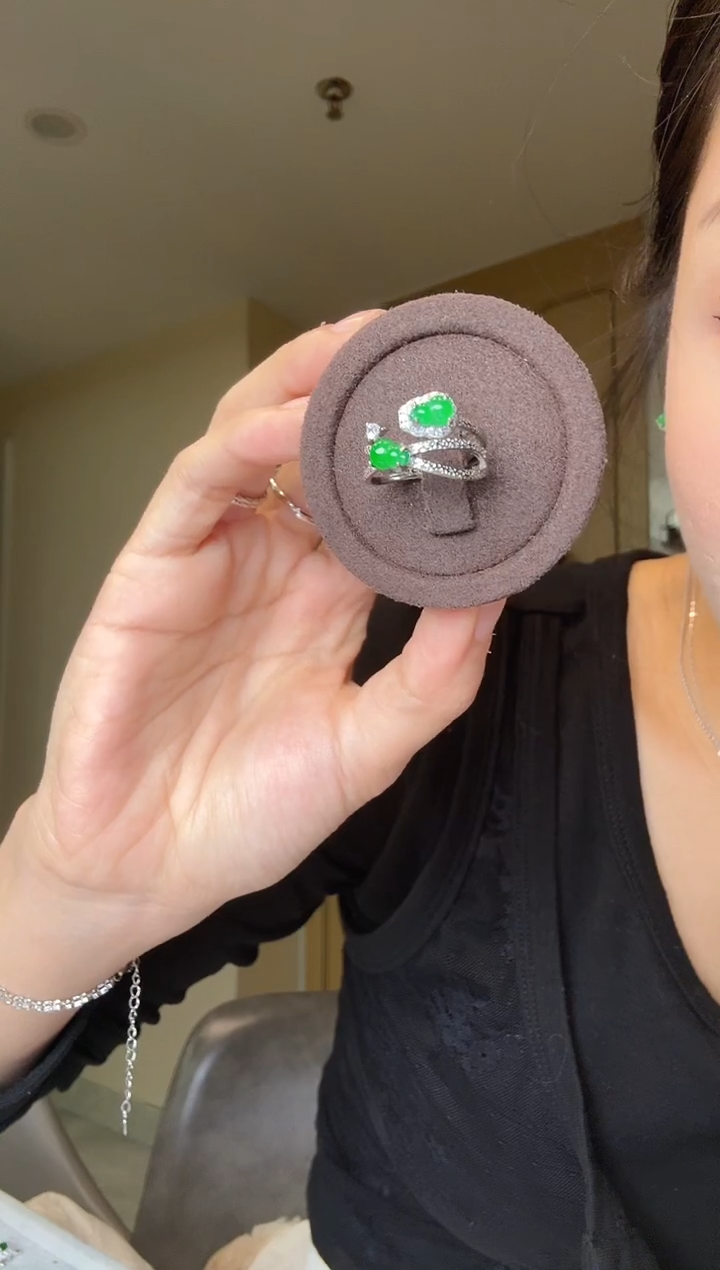 【闪购商品】翡翠戒指银S925镶嵌双葫芦戒指