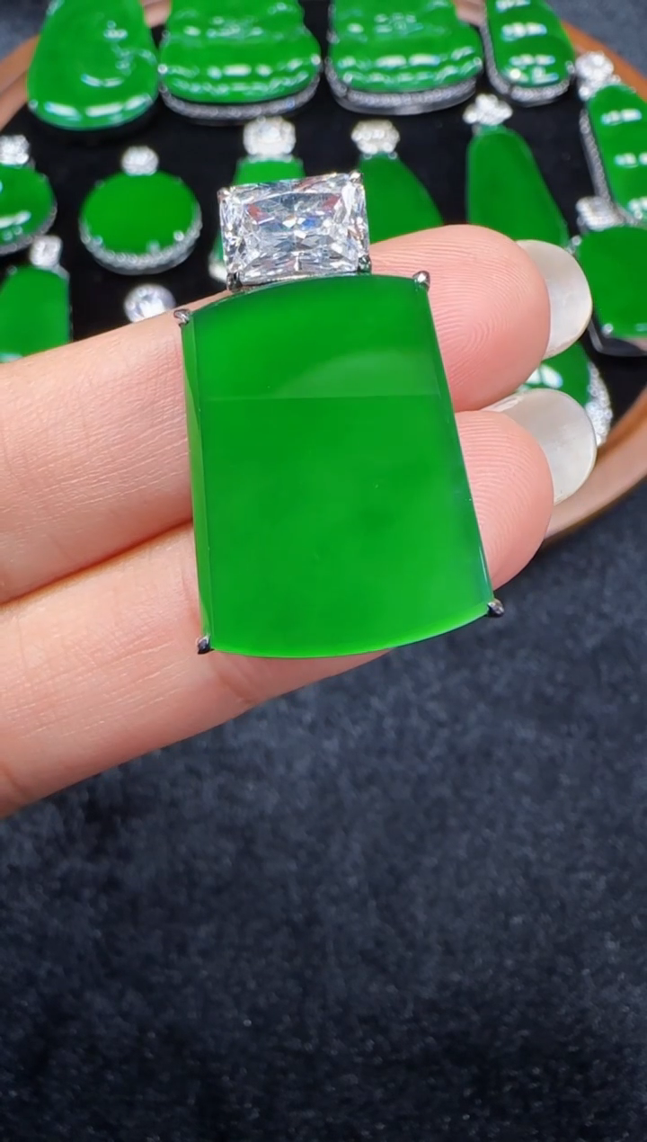 未镶嵌定制翡翠翡翠吊坠161