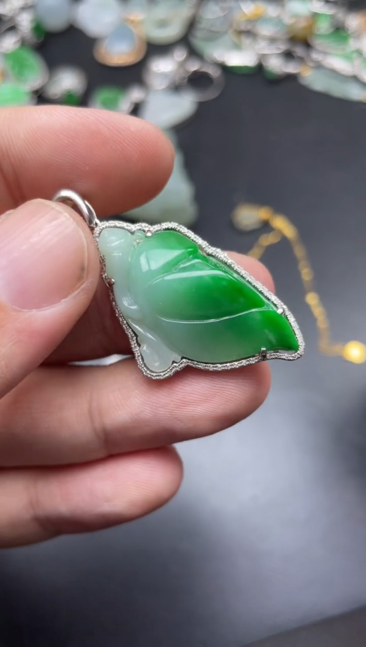 【闪购商品】翡翠颈饰18K金镶嵌金豆寄售商品不退不换