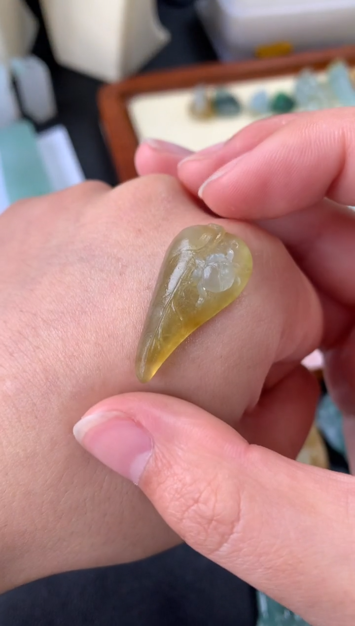 【闪购商品】定制翡翠未镶嵌翡翠