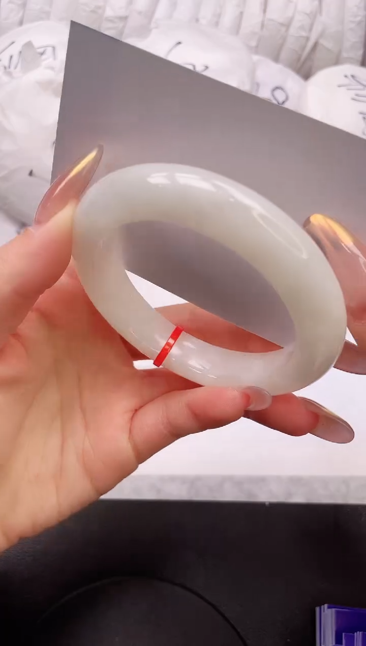 【闪购商品】和田玉手镯未镶嵌28K18-56