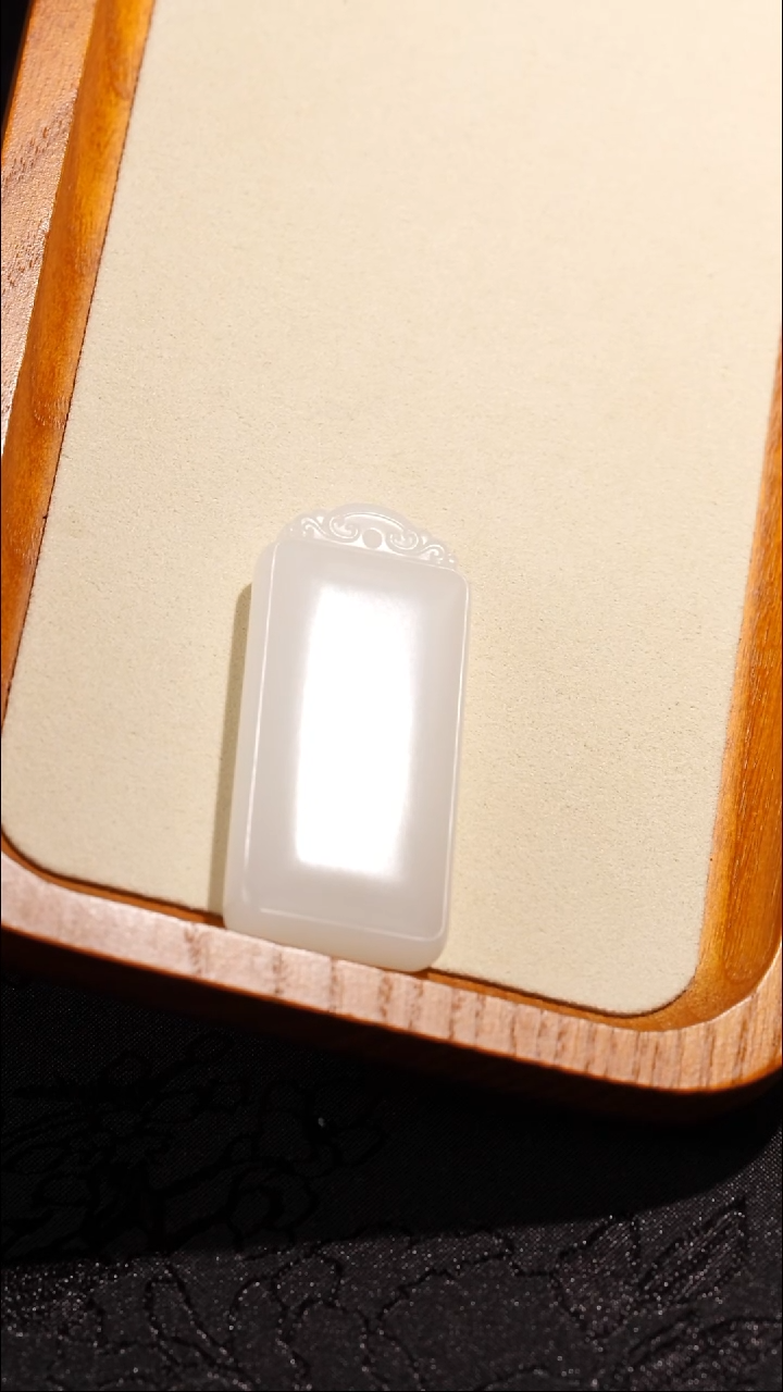 吊坠(不含链)未镶嵌和田玉（白玉）和田玉白玉无事牌 约23.27g