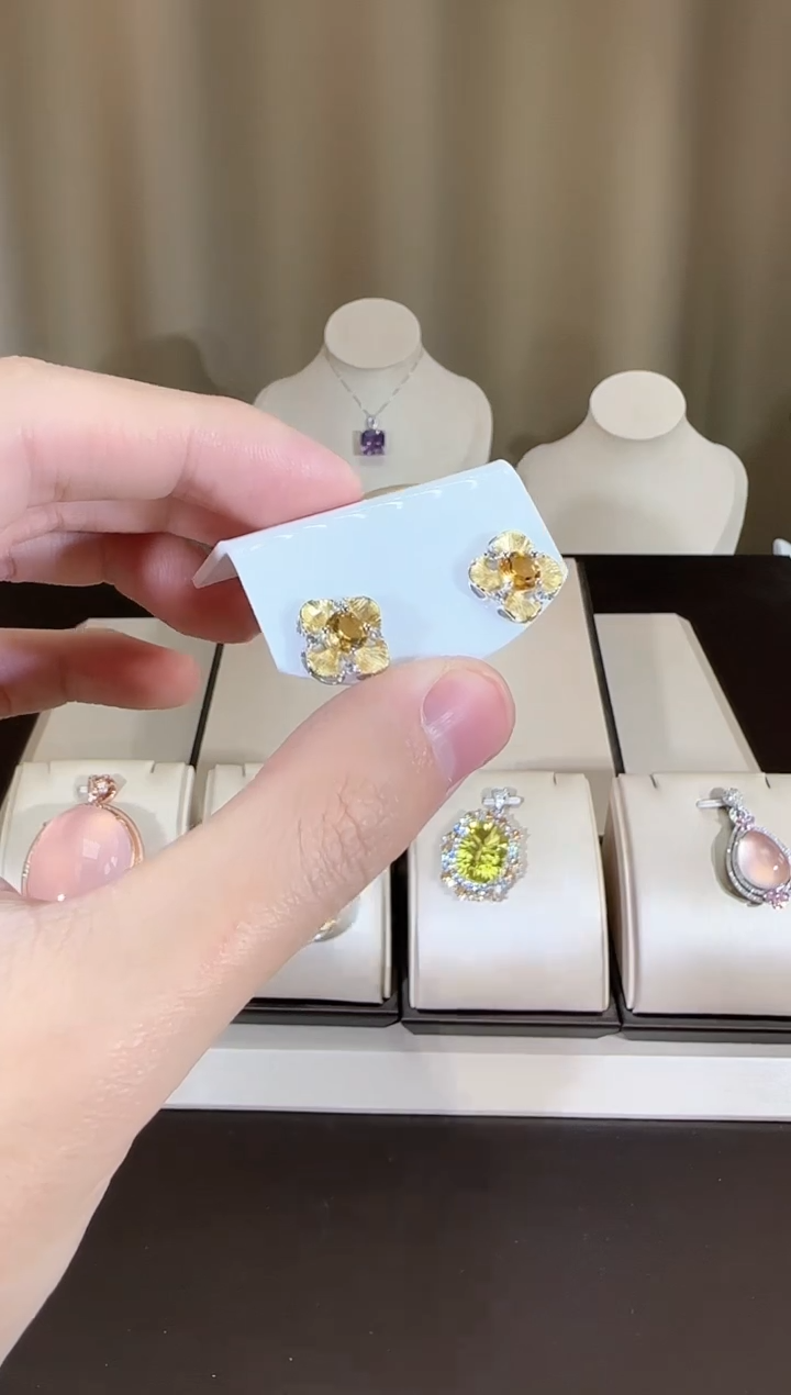 【闪购商品】黄晶耳饰银S925镶嵌耳钉