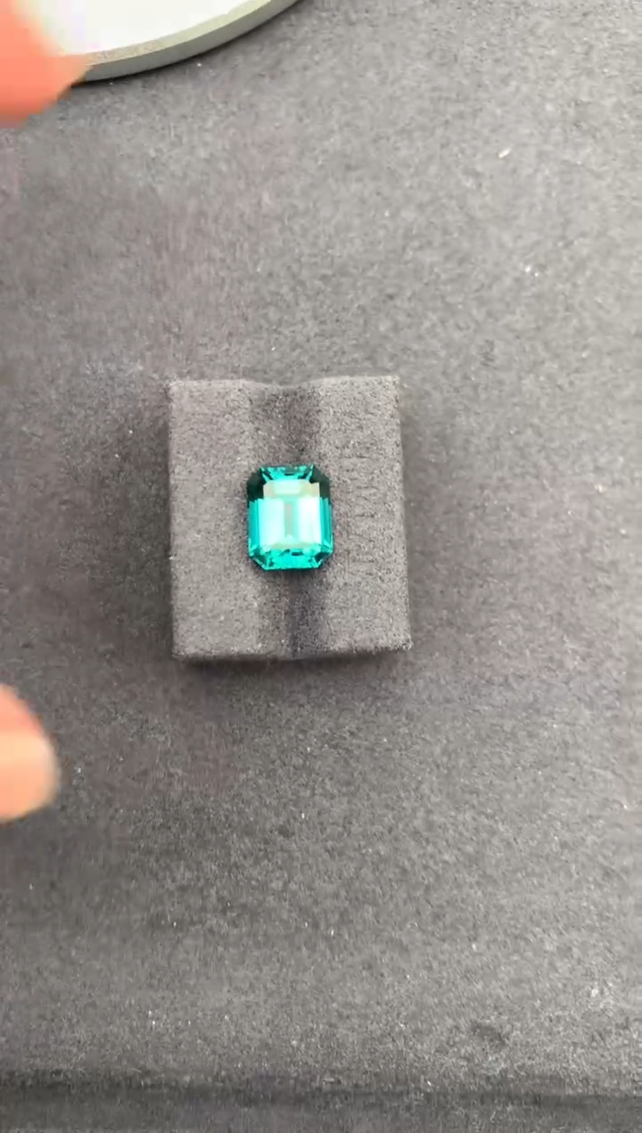 未镶嵌珠宝半成品碧玺4.7ct拉贡  GH  定制