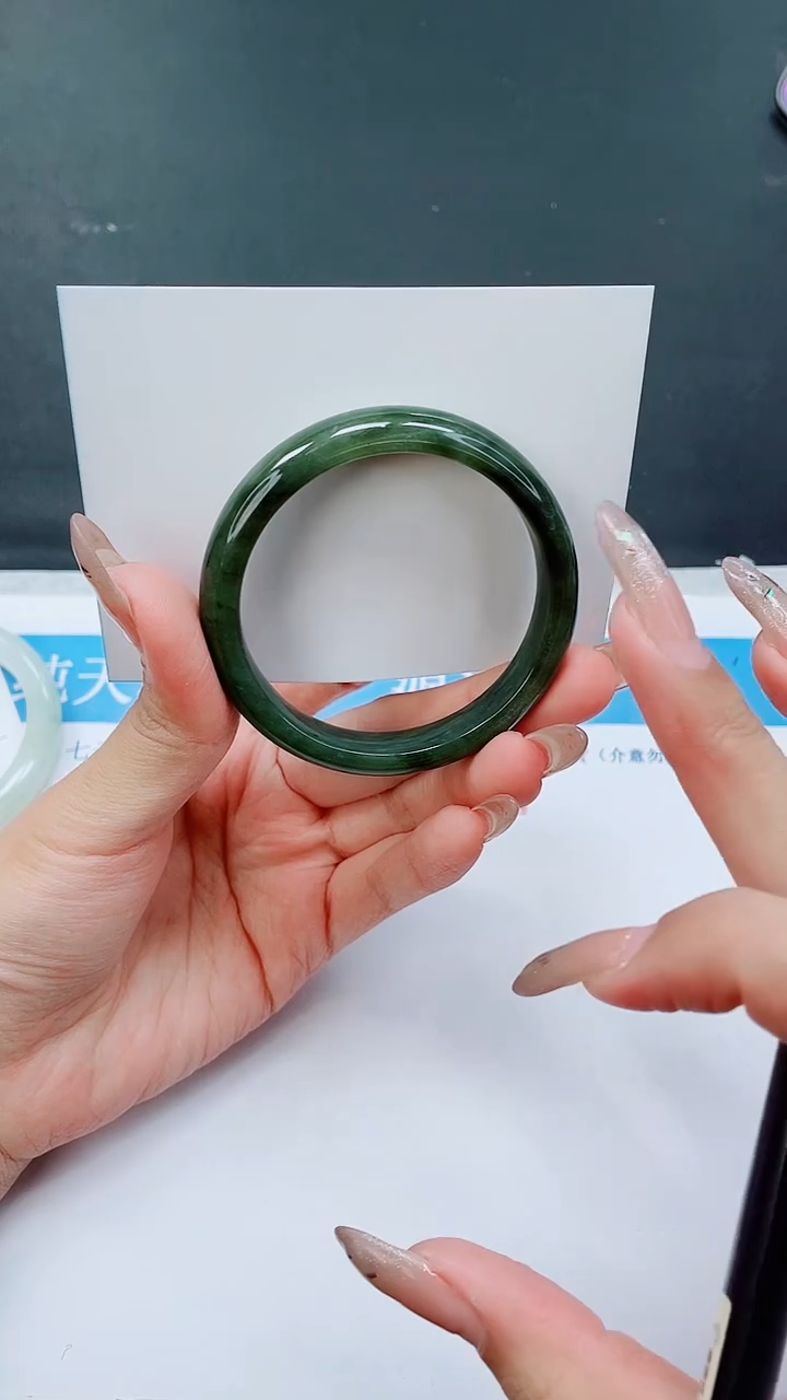 未镶嵌手镯石英质玉A4-54