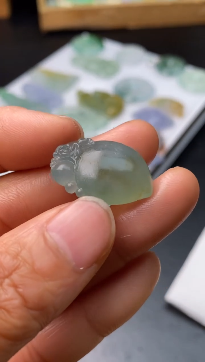 【闪购商品】定制翡翠未镶嵌翡翠毛货~