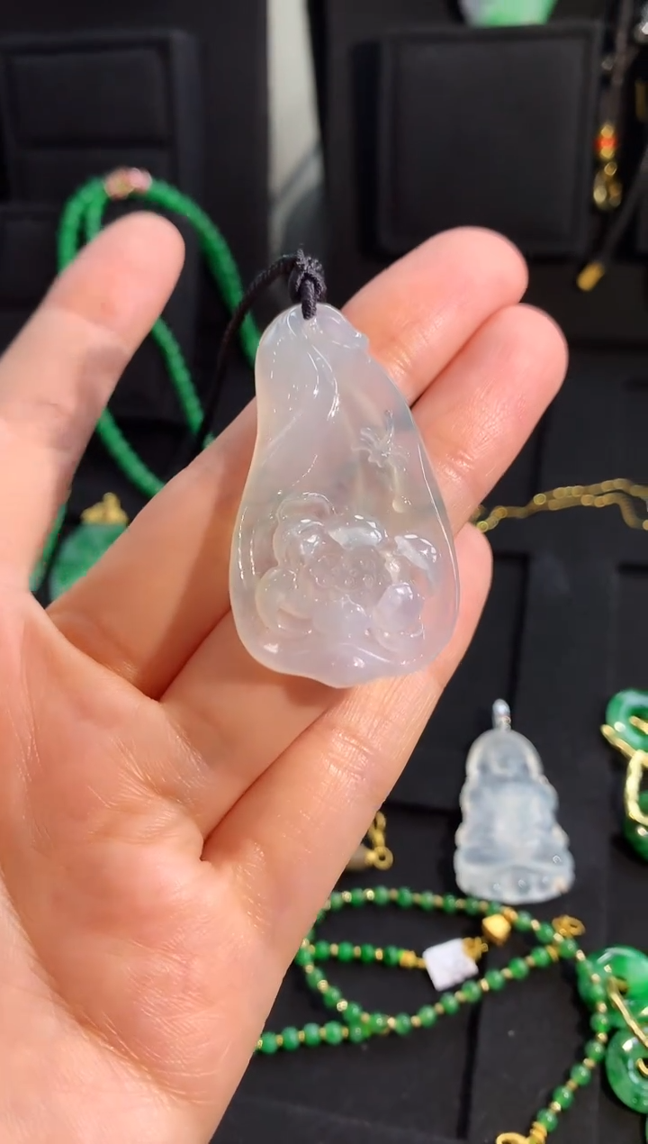 【闪购商品】翡翠颈饰未镶嵌吊坠