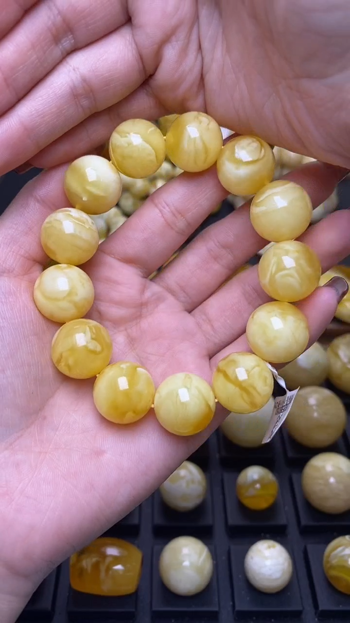 【闪购商品】琥珀裸石未镶嵌葵. 67