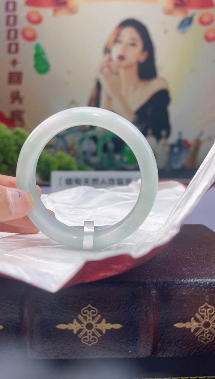 【闪购商品】翡翠手镯未镶嵌手镯27