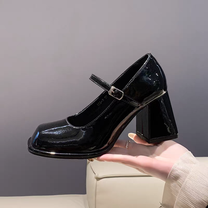 高跟玛丽珍鞋女2025年新款一字扣复古黑色小皮鞋方头漆皮时尚单鞋