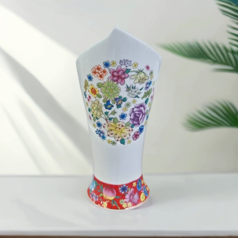 珐琅描红彩筷子筒