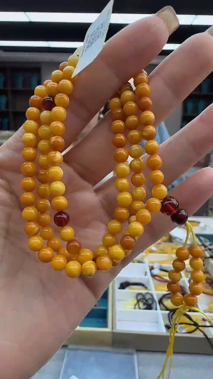 琥珀颈饰未镶嵌152秒拍号 假一罚三 