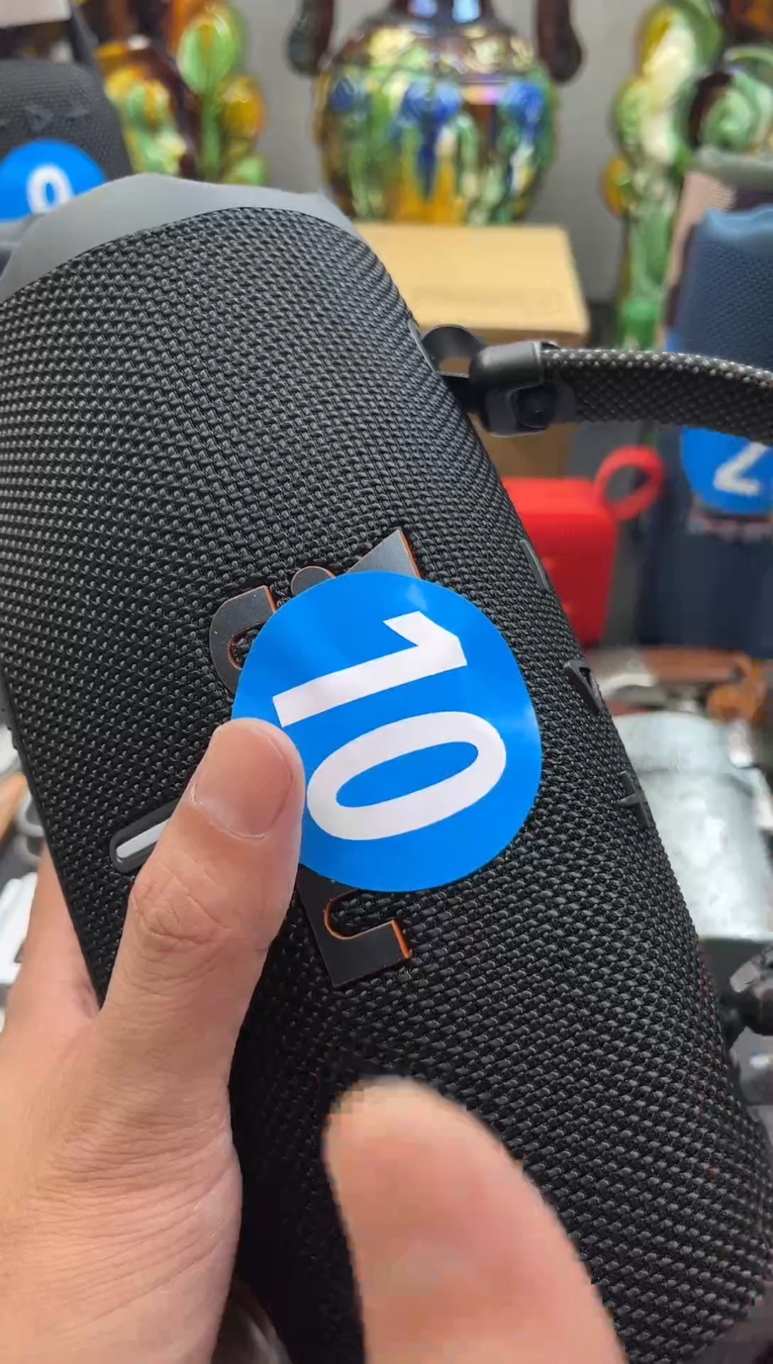 瓷片瓷片闪购商品  如图所示