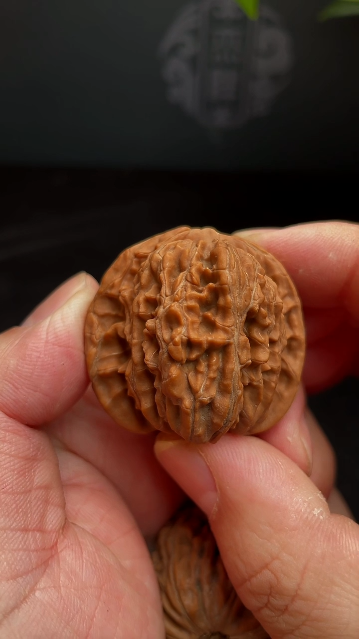 【闪购商品】文玩核桃把件41尺四座楼，全品