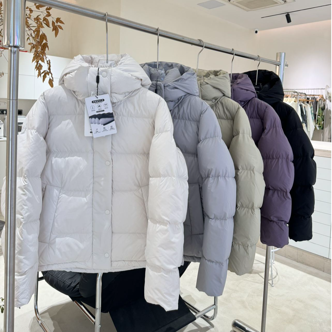 Miss Chen【经典lu五格】溯源三星绒新国标90白鸭绒三防厚羽绒服