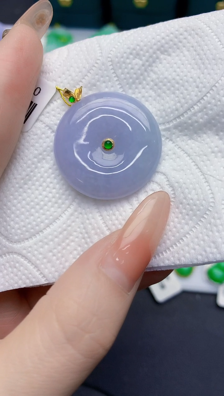 颈饰18K金镶嵌翡翠缅甸天然翡翠A货